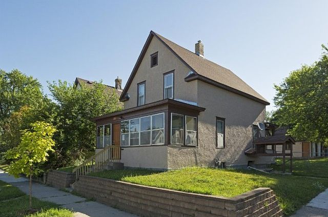 1st image of 2902 Knox Ave N