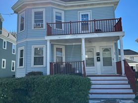 41 Flynt St, Quincy, MA