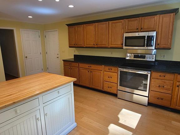 5th image of 3959 Schalk Road Number 2