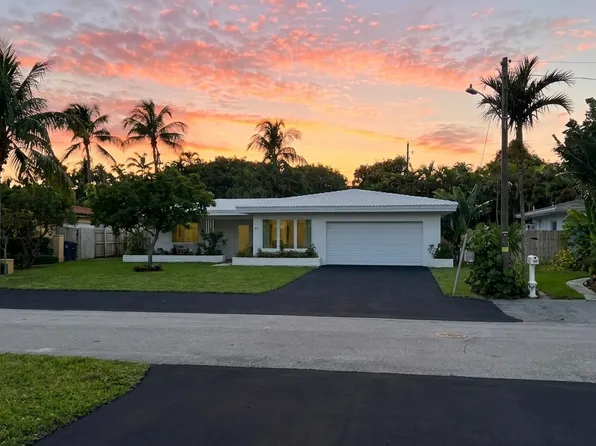 177 NE Spanish Ct, Boca Raton, FL 33432