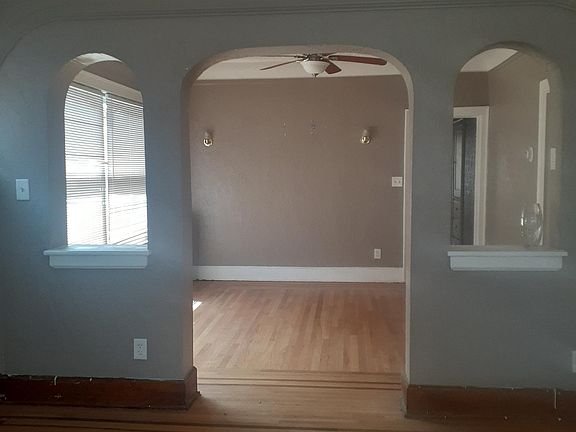3rd image of 16217 Baylis Ave #1