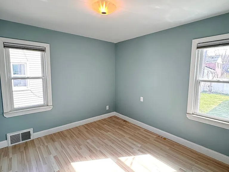 511 S Campbell Rd — Photo 8
