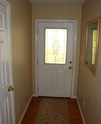 5th image of 99 Windy Knoll Ln