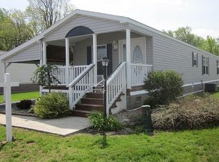 9903 Newmarket Ave, Clarence, NY 14031