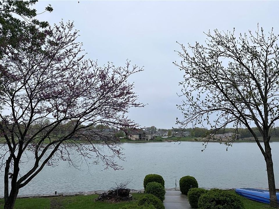 4712 Canaan Lake Cir, Kansas City, KS 66109 Zillow