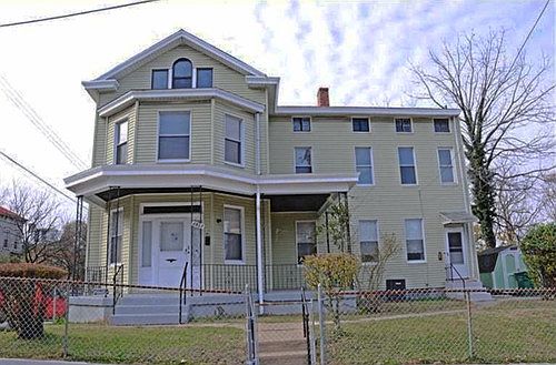 4th image of 2823 Highland Ave