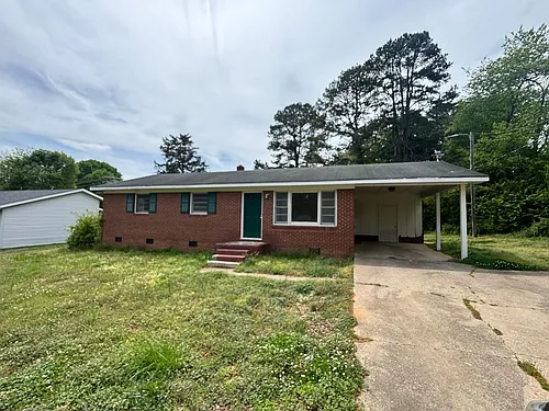 1223 Masonic Dr Photo 1