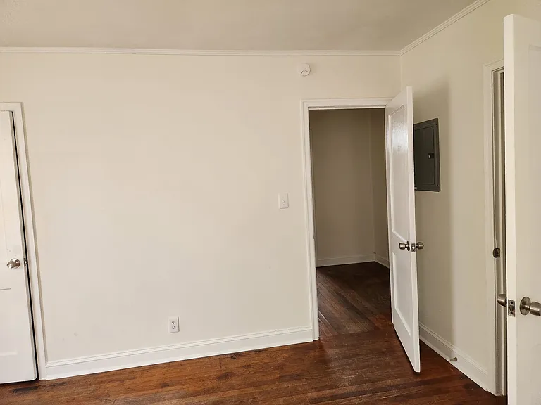 342 Pine St NE #B — Photo 5