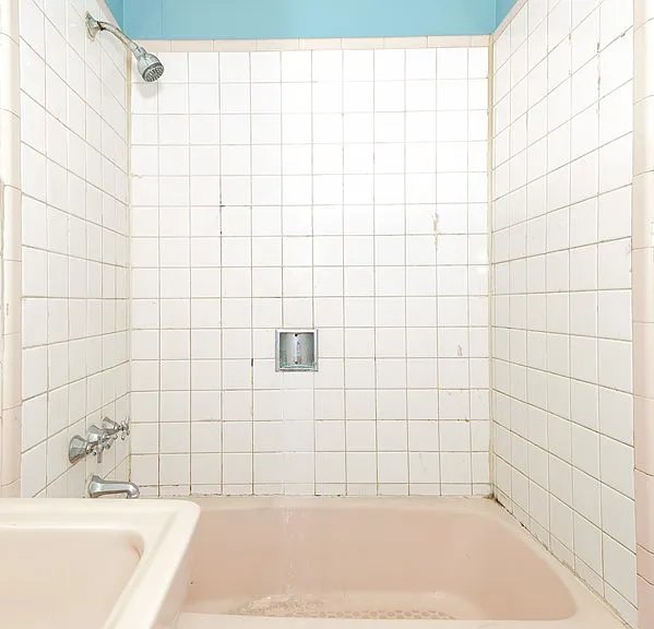 731 N Main St — Photo 2