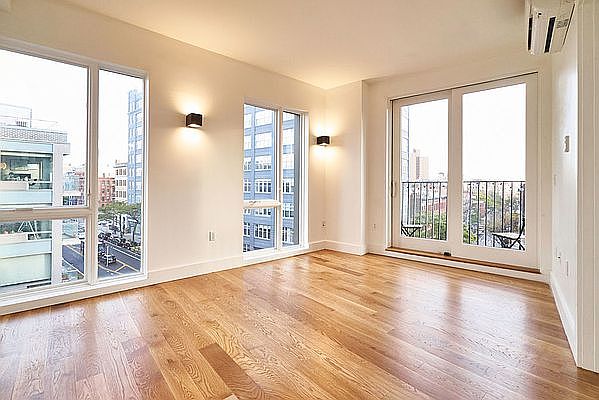 1st image of 440 Wythe Ave #2B