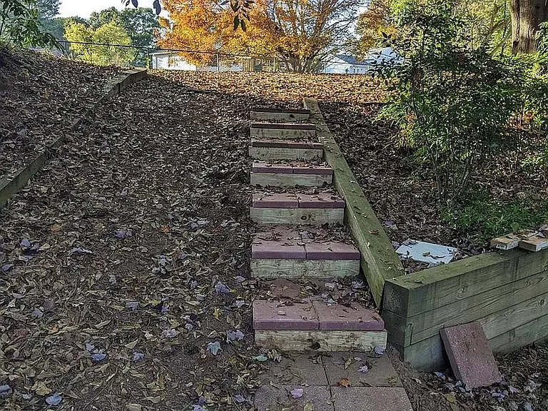 450 Karl Ct SW — Photo 11