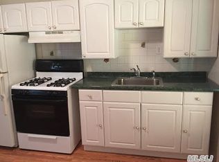 280 Grant Ave, Islip, NY 11751