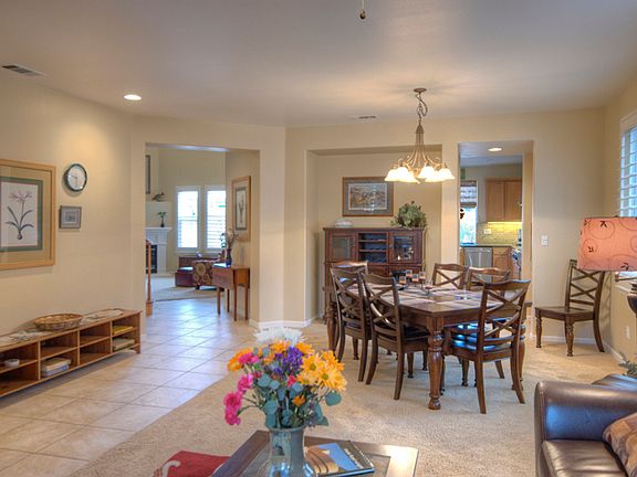 Living Room / Dining Area