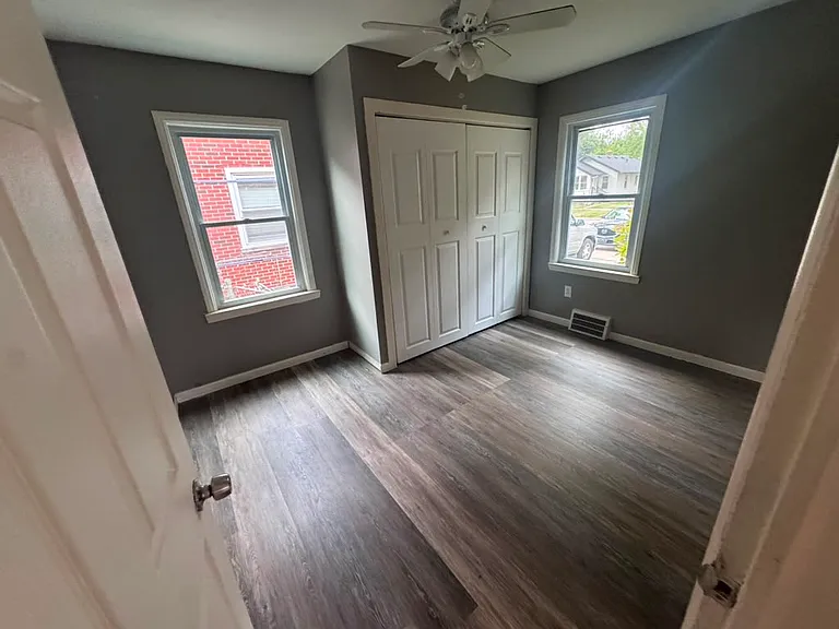 24301 Boston St — Photo 4