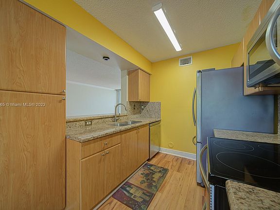 5th image of 4621 NW 97th Ct #4621