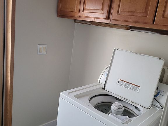 5th image of 125 W Bush St Unit 2