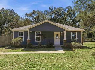 2049 N Roberts Cir, Pensacola, FL 32534