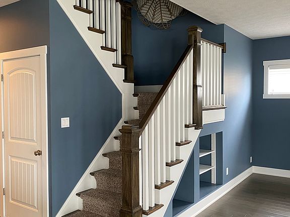4th image of 164 Cove Court Dr