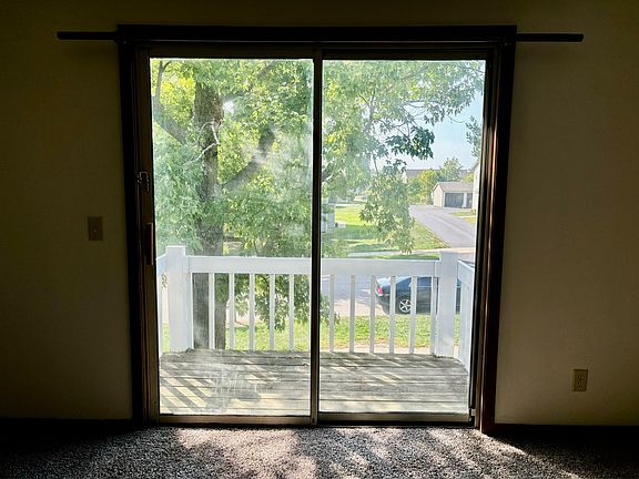 5th image of 369 Oxford Ct #3