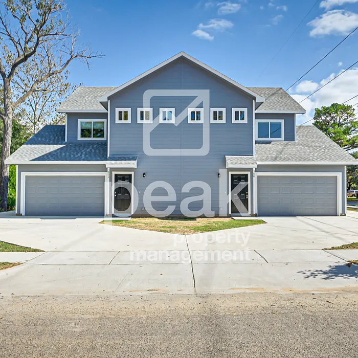 302 Byron St