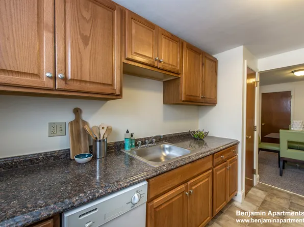 8 Brattle Dr, Arlington, MA