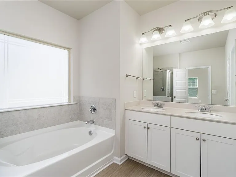 67 Summer House Ct — Photo 25