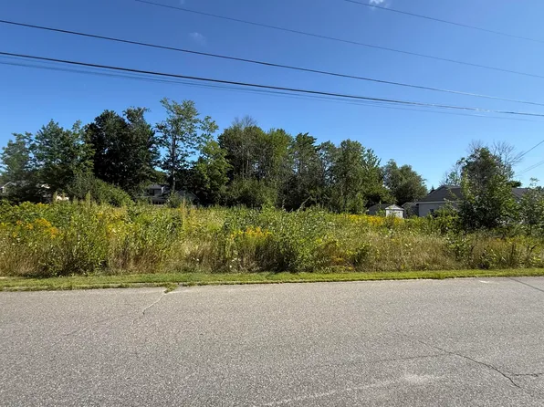 37 Barnet Avenue, Waterville, ME 04901
