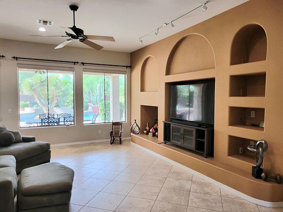 4th image of 2424 E Grand Canyon Dr
