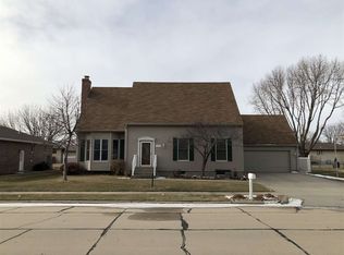 3272 37th Ave, Columbus, NE 68601