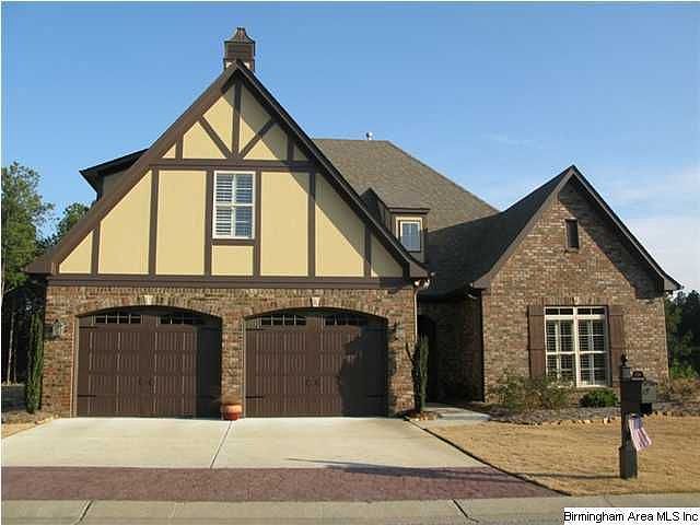 1st image of 129 Glengerry Dr