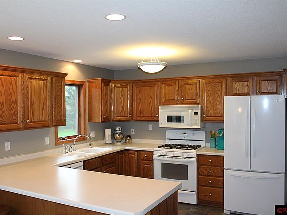 3rd image of 2316 W Ballantyne Dr