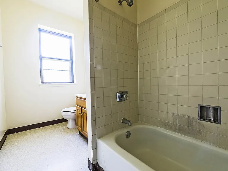 5047 S St Lawrence — Photo 33
