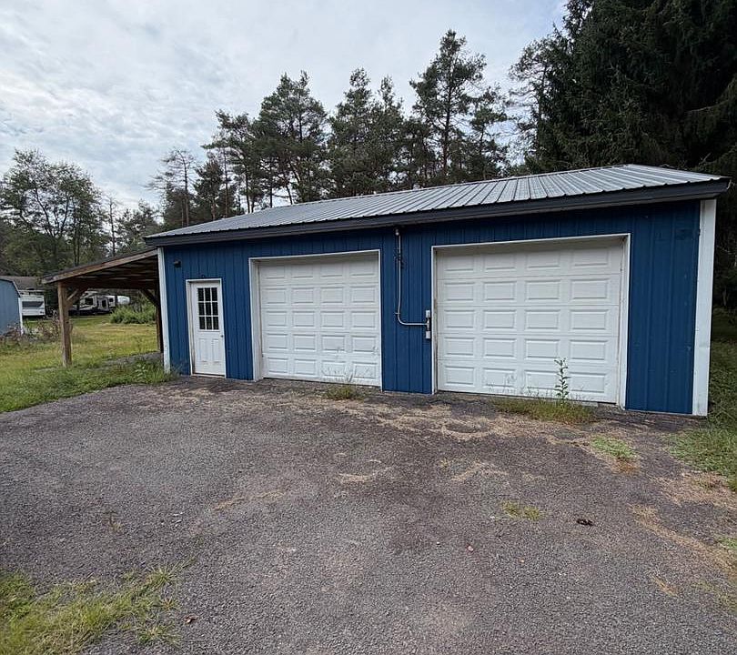 2nd image of 591 Old River Rd