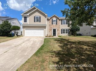 1955 Hickory Bark Dr, Fuquay Varina, NC 27526