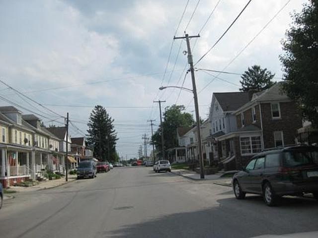 2nd image of 635 E Middle St