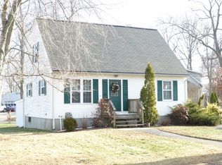 69 Fenton Ave, Attleboro, MA 02703