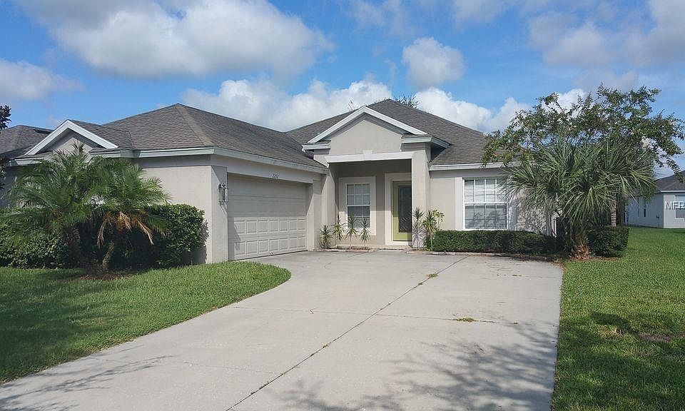 1st image of 2212 Pine Oaks Trl