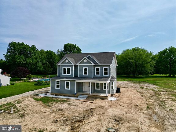 3rd image of 117 N Lake Dr