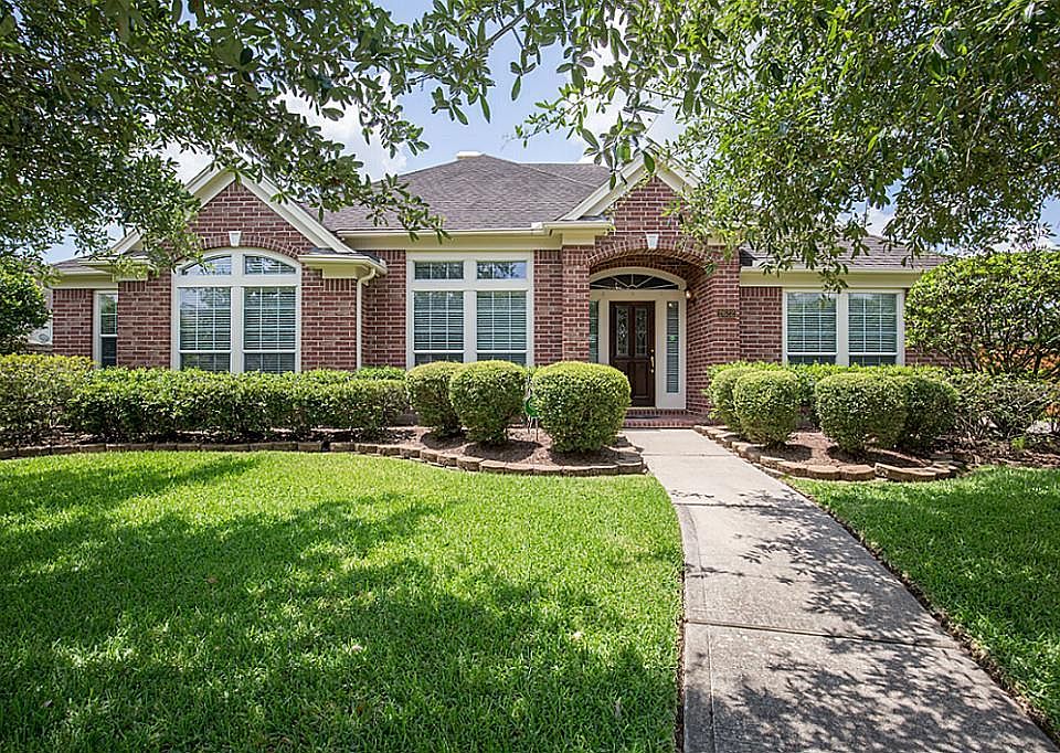 1st image of 2622 Stonebury Ln