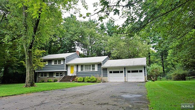 1st image of 528 Thurnau Dr