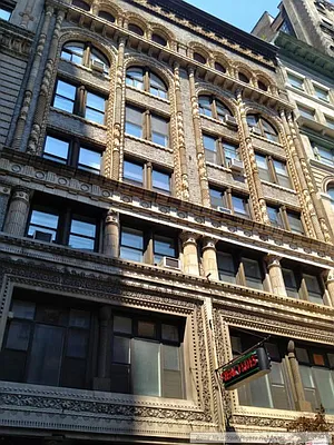 Rented by Bond New York | media 25