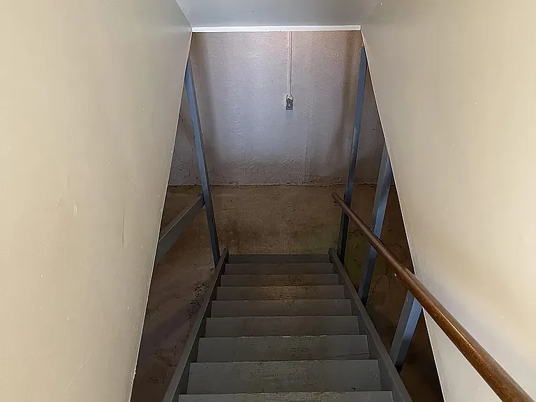 1008 W Huron St — Photo 32