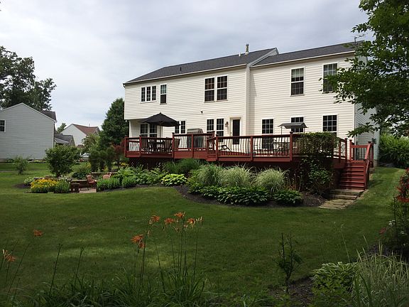 3rd image of 3572 Lennox Cir