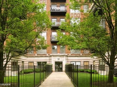 4537 S Drexel Blvd APT 101, Chicago, IL, 60653