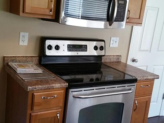 2nd image of 3196 Brook Hill Dr
