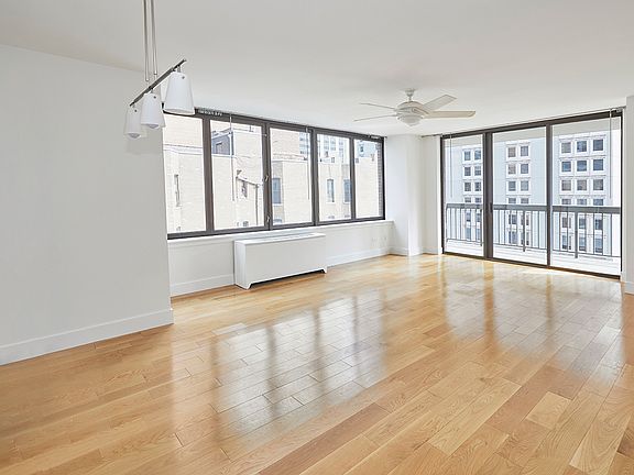 3rd image of 422 E 72nd St APT 4C