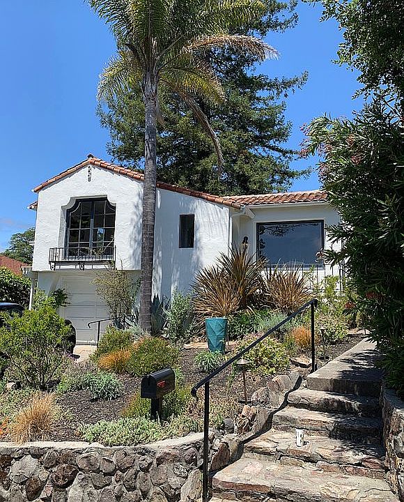 1st image of 19 Camino De Herrera