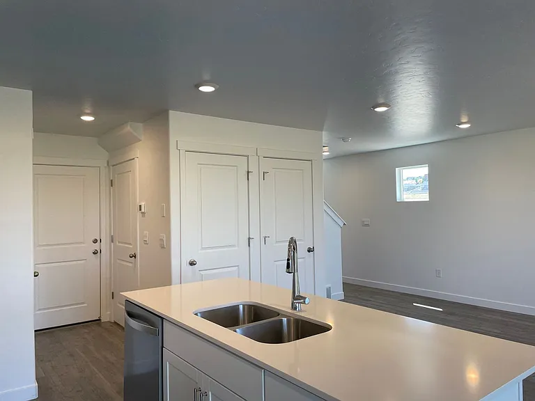 1256 W Hidden Spring Dr — Photo 20