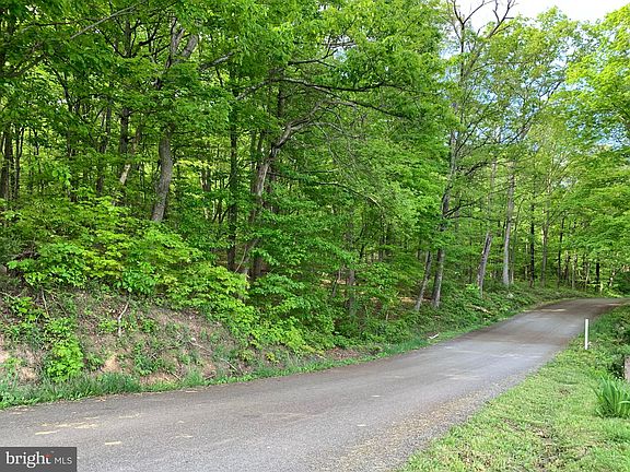 4th image of Woodmont Rd