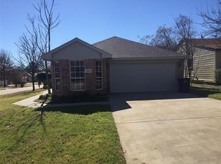 6724 Beaty St, Fort Worth, TX 76112